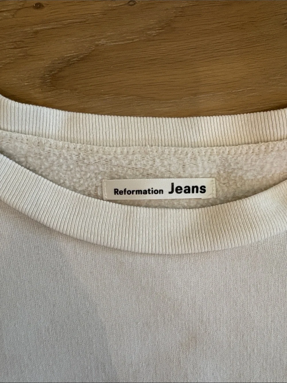 Reformation White Cropped Crewneck Sweatshirt - Picture 3 of 4